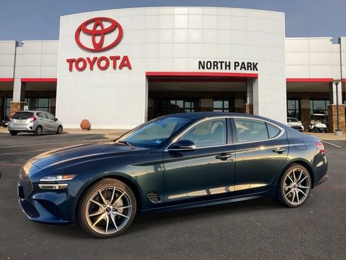 Used 2025 Genesis G70 2.5T RWD image 1