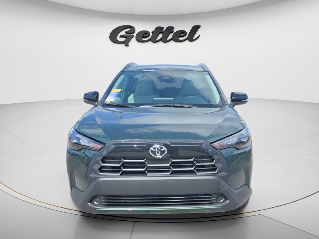 New 2026 Toyota Corolla Cross LE w/ Moonroof Package FWD image 8