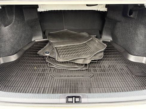 Used 2023 Toyota Camry SE image 12