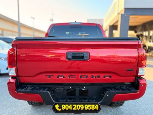 Used 2021 Toyota Tacoma TRD Off-Road w/ Technology Package AWD/4WD image 6