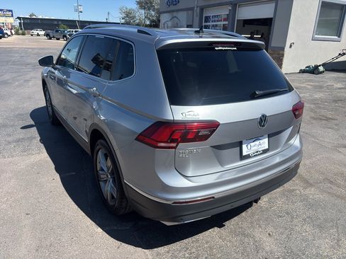 Used 2020 Volkswagen Tiguan SEL AWD/4WD image 8
