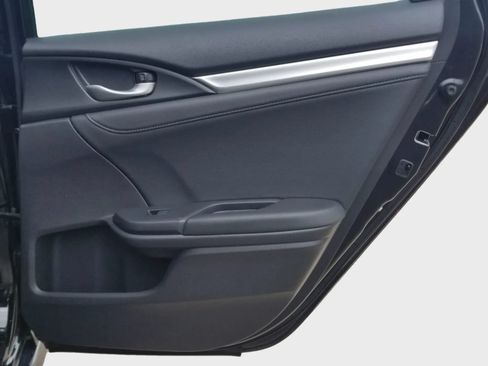 Used 2016 Honda Civic Touring image 13