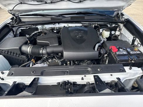 Used 2023 Toyota Tacoma SR image 34