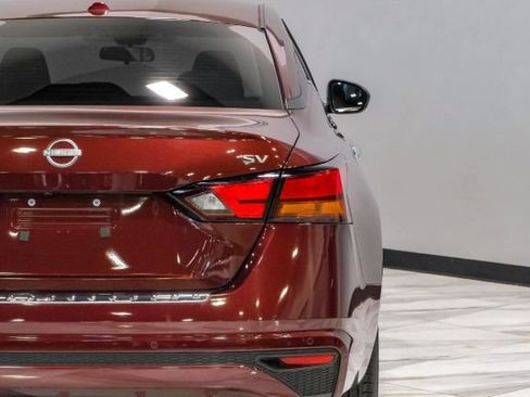 Used 2023 Nissan Altima 2.5 SV FWD image 54