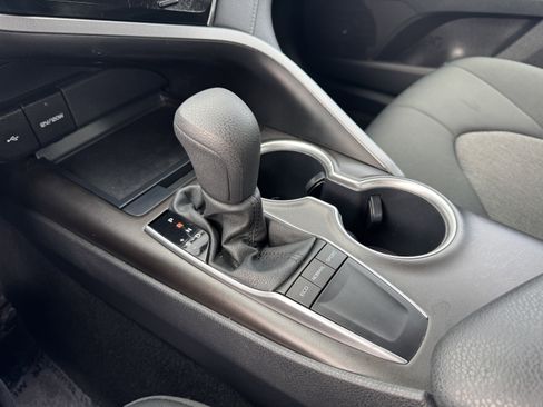 Used 2023 Toyota Camry LE image 27