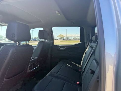 Used 2024 GMC Sierra 1500 SLT RWD image 9