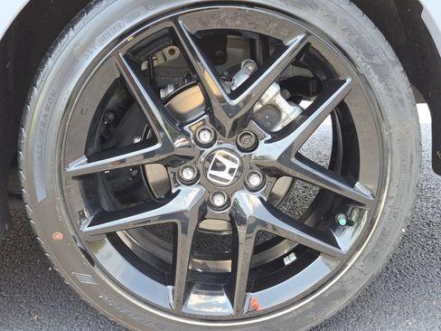 Certified 2024 Honda Civic Sport image 16