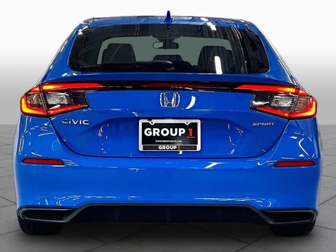 Used 2025 Honda Civic Sport image 5