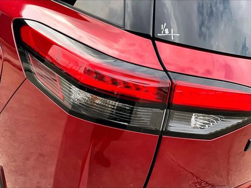 Used 2023 Nissan Pathfinder SL w/ Black Appearance Package image 26