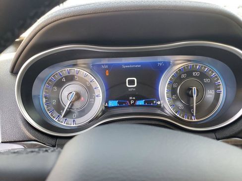 Certified 2023 Chrysler 300 Touring L w/ Comfort Group image 31