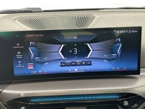 Used 2025 BMW 330i xDrive Sedan image 15