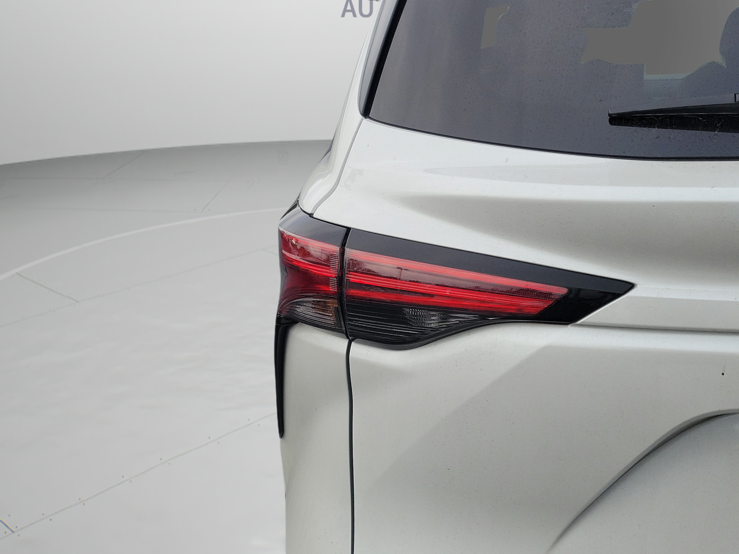 Certified 2025 Toyota Sienna Limited FWD image 22