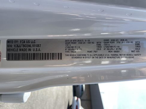 Certified 2022 Jeep Gladiator Rubicon w/ Cold Weather Group image 11