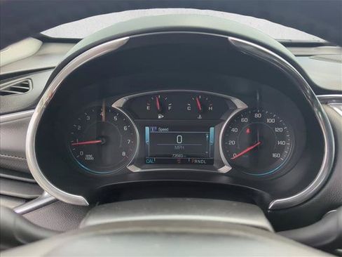 Used 2018 Chevrolet Malibu Premier w/ Premier Sun and Wheel Package FWD image 10
