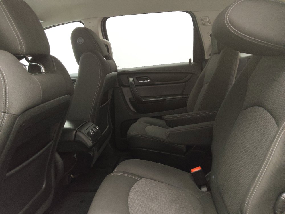Used 2017 Chevrolet Traverse LT w/ Style and Technology Package AWD/4WD image 18
