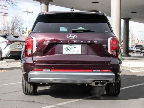 Used 2024 Hyundai Palisade Calligraphy image 6