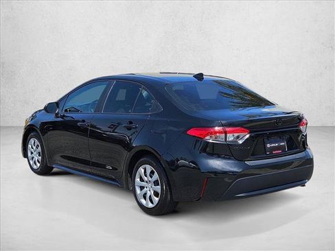 Used 2022 Toyota Corolla LE w/ Carpet Mat Package (TMS) FWD image 8