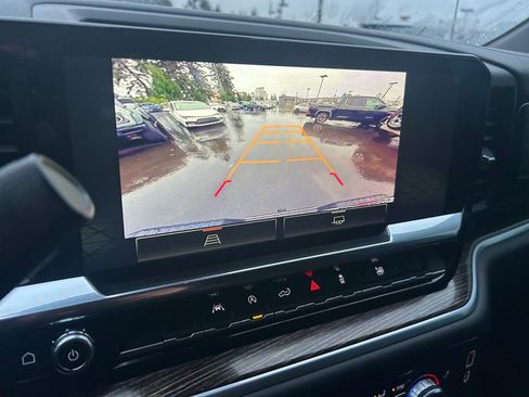 Used 2022 GMC Sierra 1500 SLE image 19