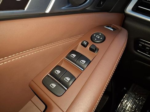 Used 2021 BMW X5 xDrive45e w/ Executive Package image 23