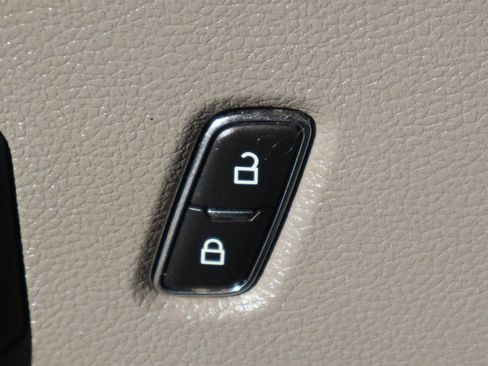 Used 2021 Ford F250 XL w/ Power Equipment Group RWD image 18