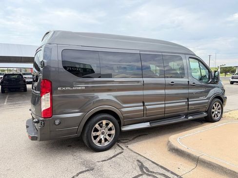 Used 2016 Ford Transit 150 148 Low Roof w/ Exterior Upgrade Package RWD image 4