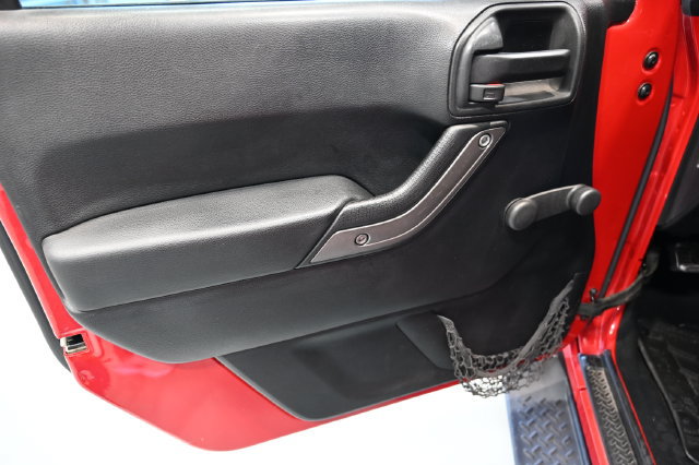 Used 2014 Jeep Wrangler Unlimited Sport AWD/4WD image 27