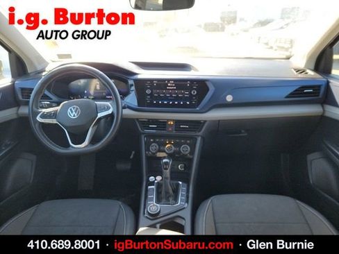 Used 2024 Volkswagen Taos SE image 7