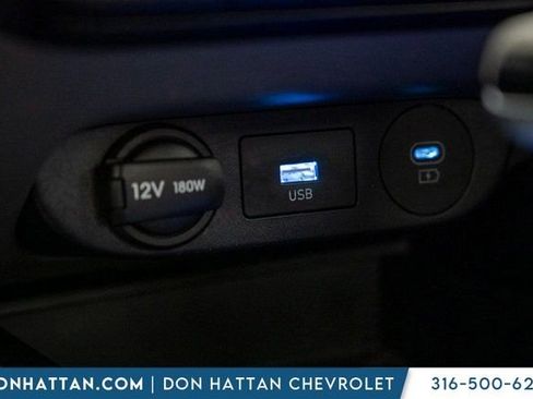 Used 2024 Hyundai Elantra SEL image 12