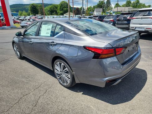 New 2026 Nissan Altima 2.5 SV w/ SV Premium Package FWD image 6