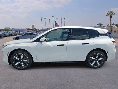 New 2026 BMW iX xDrive60 w/ Premium Package image 8