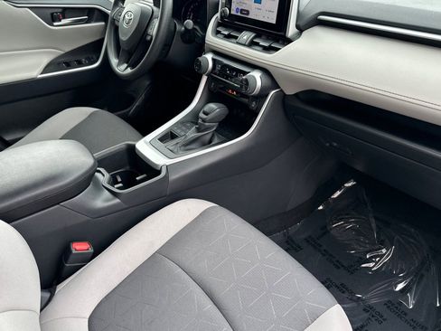 Certified 2025 Toyota RAV4 XLE AWD/4WD image 16