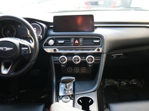 Used 2022 Genesis G70 2.0T image 21