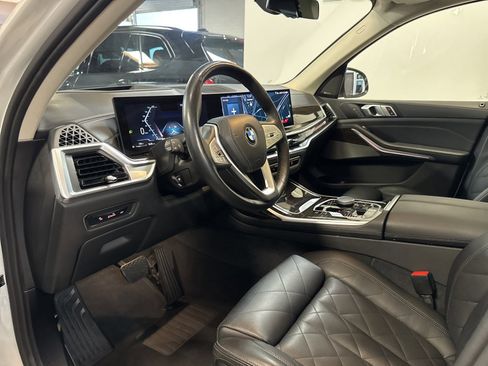 Used 2024 BMW X7 xDrive40i image 12