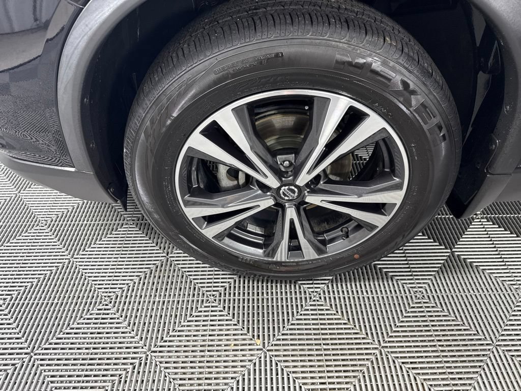 Used 2020 Nissan Rogue SV w/ Premium Package AWD/4WD image 10