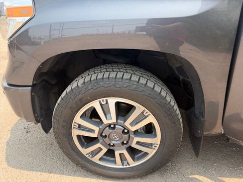 Used 2021 Toyota Tundra Platinum AWD/4WD image 26