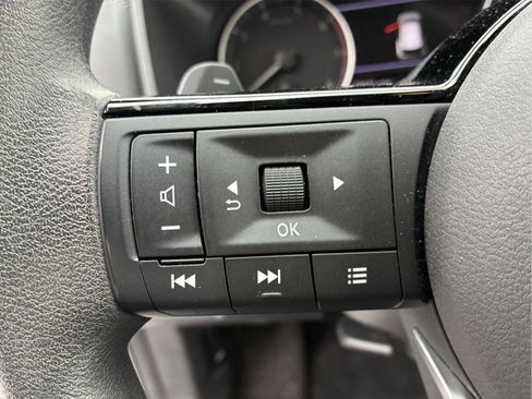 Used 2023 Nissan Rogue SV AWD/4WD image 21
