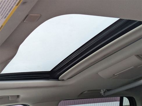 Used 2020 Chevrolet Tahoe Premier w/ Premier 6.2L Value Package image 26