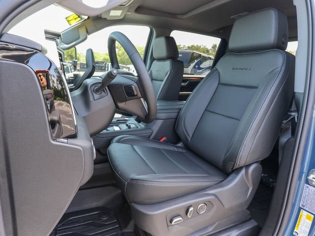New 2026 GMC Sierra 2500 Denali w/ Denali Reserve Package AWD/4WD image 15