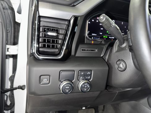 Used 2024 GMC Sierra 1500 Denali RWD image 25