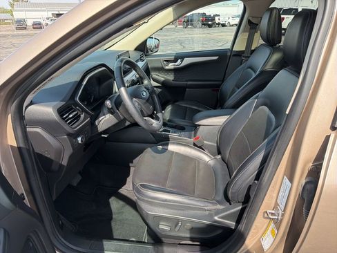 Used 2020 Ford Escape SEL image 19