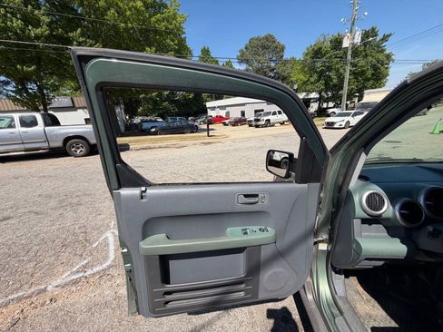 Used 2005 Honda Element EX image 19