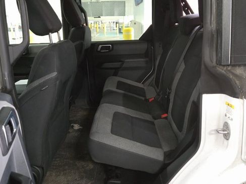 Used 2021 Ford Bronco Big Bend w/ Sasquatch Package image 14