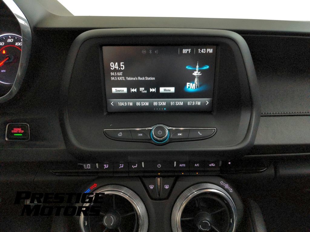Used 2016 Chevrolet Camaro LT RWD image 33