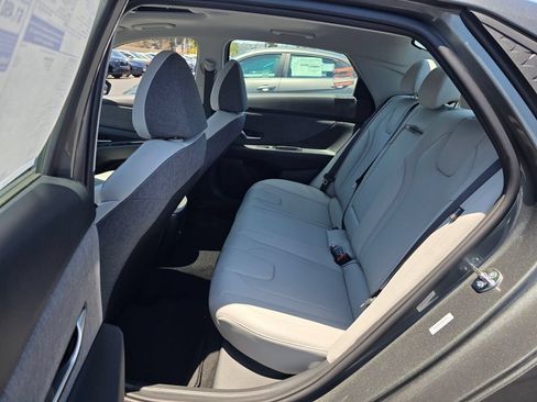 Certified 2026 Hyundai Elantra Limited FWD image 14