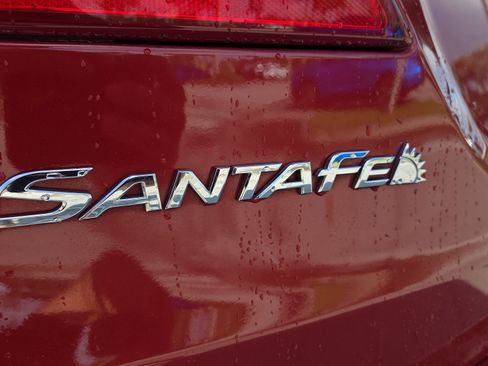 Used 2014 Hyundai Santa Fe GLS image 74