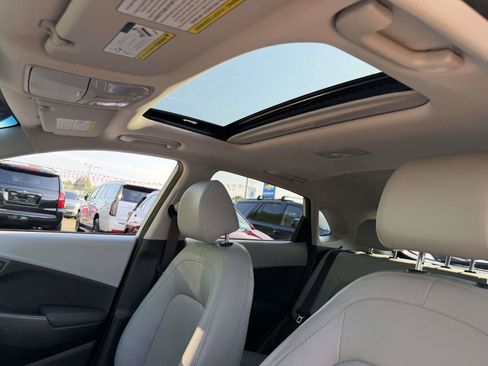 Used 2018 Hyundai Kona Limited AWD/4WD image 11