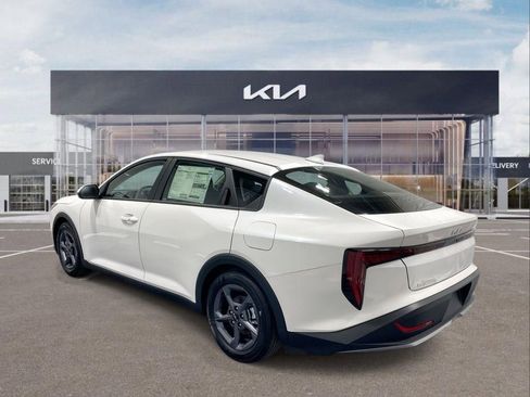 New 2026 Kia K4 LXS image 6