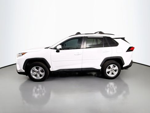 Used 2020 Toyota RAV4 XLE w/ Carpet Mat Package AWD/4WD image 6
