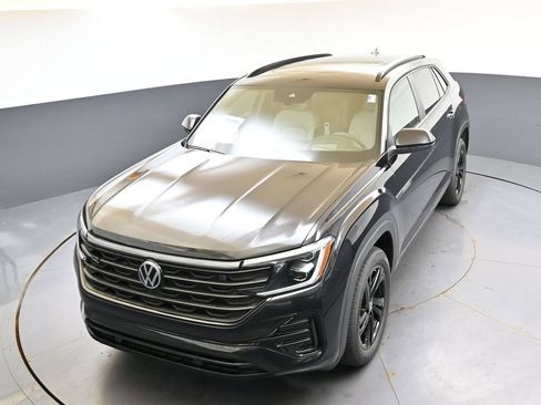 New 2026 Volkswagen Atlas Cross Sport SEL R-Line AWD/4WD image 35