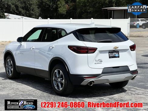 Used 2023 Chevrolet Blazer LT image 3